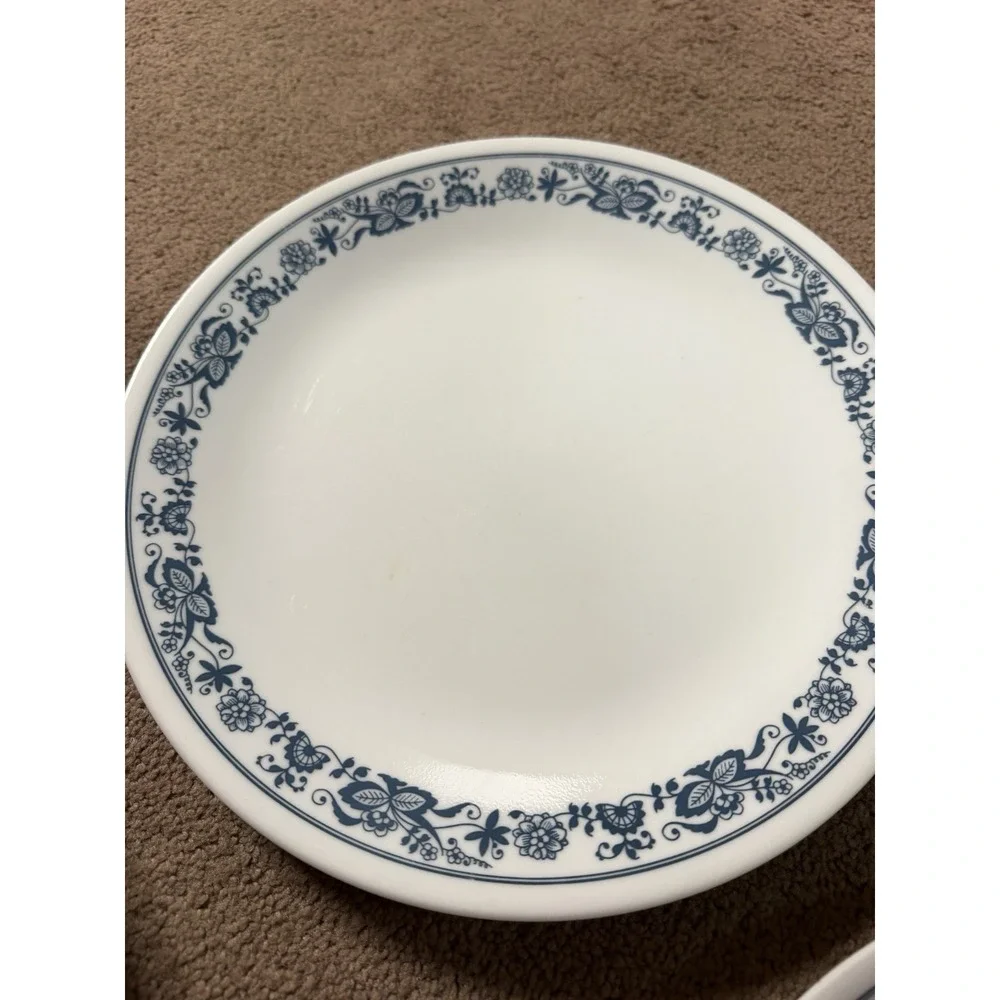 Corelle Old Town Blue Onion Dinner Plate 10 1/4